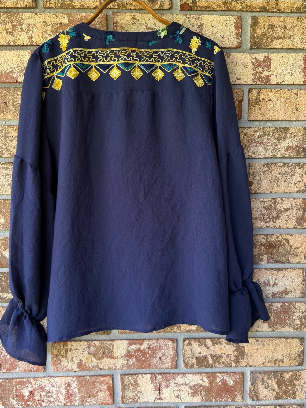 Hope Springs NWT Top Size Large Blue & Yellow Embroidered Beauty! Excellent! - Picture 2 of 7